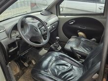 Mopeedauto/ rollerauto