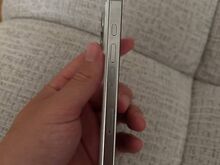 iPhone 16 Pro 256GB в очень хорошем состоянии.