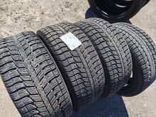225/45R17 шипованные шины 4 шт.