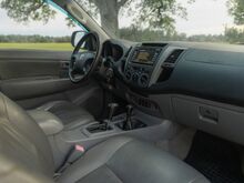 Toyota Hilux 3.0 automaat reg makstud.