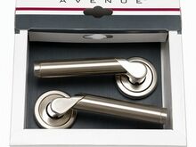 Дверная ручка Avenue Brunico INOX, матовый хром