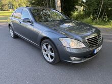 Mercedes-Bens S320