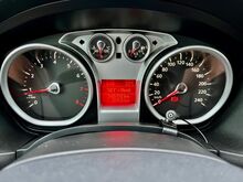 Ford Focus GHIA 1.6 85kW