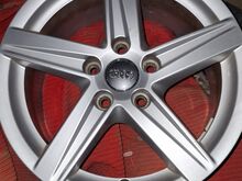 Оригинальные литые диски AUDI 16