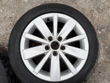 Оригинальные литые диски VW 16 дюймов с шинами