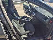 Volvo s 60 diisel manuaal