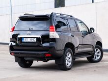 Toyota Land Cruiser 60th Anniversary 3.0 R4 140kW