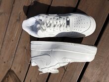 Кроссовки, 40