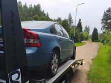 Volvo S40 2.0 100кВт дизель механика