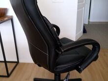 Mugav ja stiilne must kontoritool CILA SPORUP