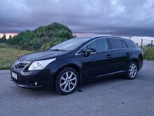 TOYOTA AVENSIS 2.2D 110kW manu_Heas sõidukorras