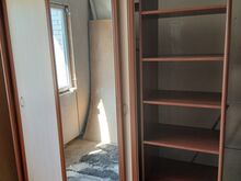 Suur lükandustega riidekapp