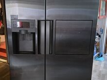 Двухдверный холодильник Samsung