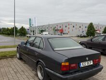 BMW E34 520ia