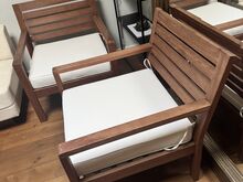 2 × suurt puidust lounge-stiilis tugitooli istmepa