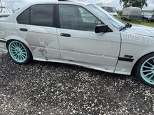 BMW E36 318i 85кВт