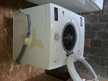 Pesumasin Electrolux.
