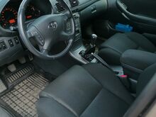 Toyota Avensis 2,0 85кВт 2004