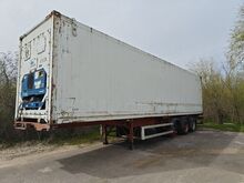 Прицеп с морским контейнером