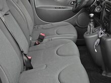 Peugeot Expert L2H1 Camper 2.0 R4 HDI 94кВт 2013 г.