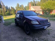 Mercedes-Benz ML 320