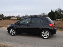 Toyota Auris 2,2d 130kw
