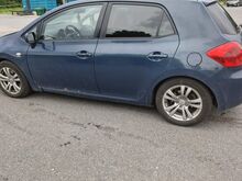 Toyota auris 2.2 130 kW