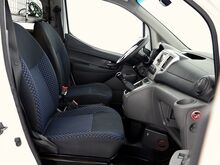 Ниссан NV200