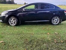 TOYOTA AVENSIS