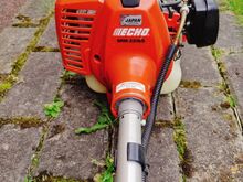 Töökindel rohutrimmer / võsalõikur ECHO SRM-220ES