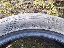 Suverehvid 235/45 R19. Goodyear 3tk.