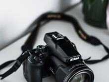 Nikon Coolpix P950 kaamera super zoomiga