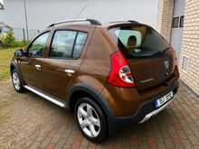 Dacia Sandero Stepway 1,6 BENSIIN 62kw