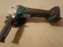 Makita DGA 506