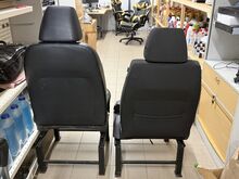 Auto istmed koos põrandaraamiga