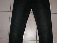 Mustad teksad
