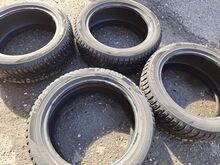 215/50/R17 Laufen 8.6 mm naastrehvid i Fit Ice