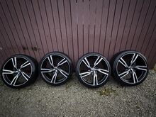 Volvo 21” 5-Double Spoke Diamond Cut