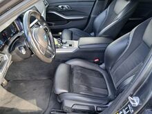 BMW 330e M-pakett  2022