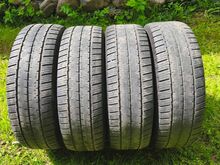 Kaubiku rehvid 225/75 R16.