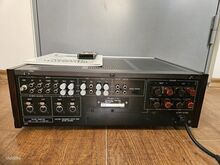 Accuphase E-305V  Integrated Stereo