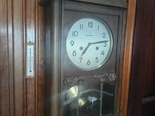 Настенные часы Густав Беккер