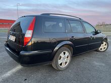 Ford Mondeo Ghia 2002