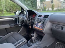 VW Touran 2010a