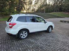 SUBARU  FORESTER