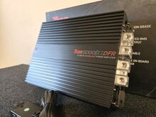 BF EVO12 2x12" 6000W ja Monoblock. Pult