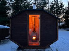 Puuküttega saun Harvia kerisega