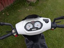 Väikse läbisõiduga roller Sachs Speedjet 50