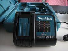 Makita tööriistakohver ja akulaadija 18V LI-ION