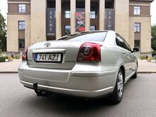 TOYOTA AVENSIS / FACELIFT / AUTOMAAT / ÜV 03.2027